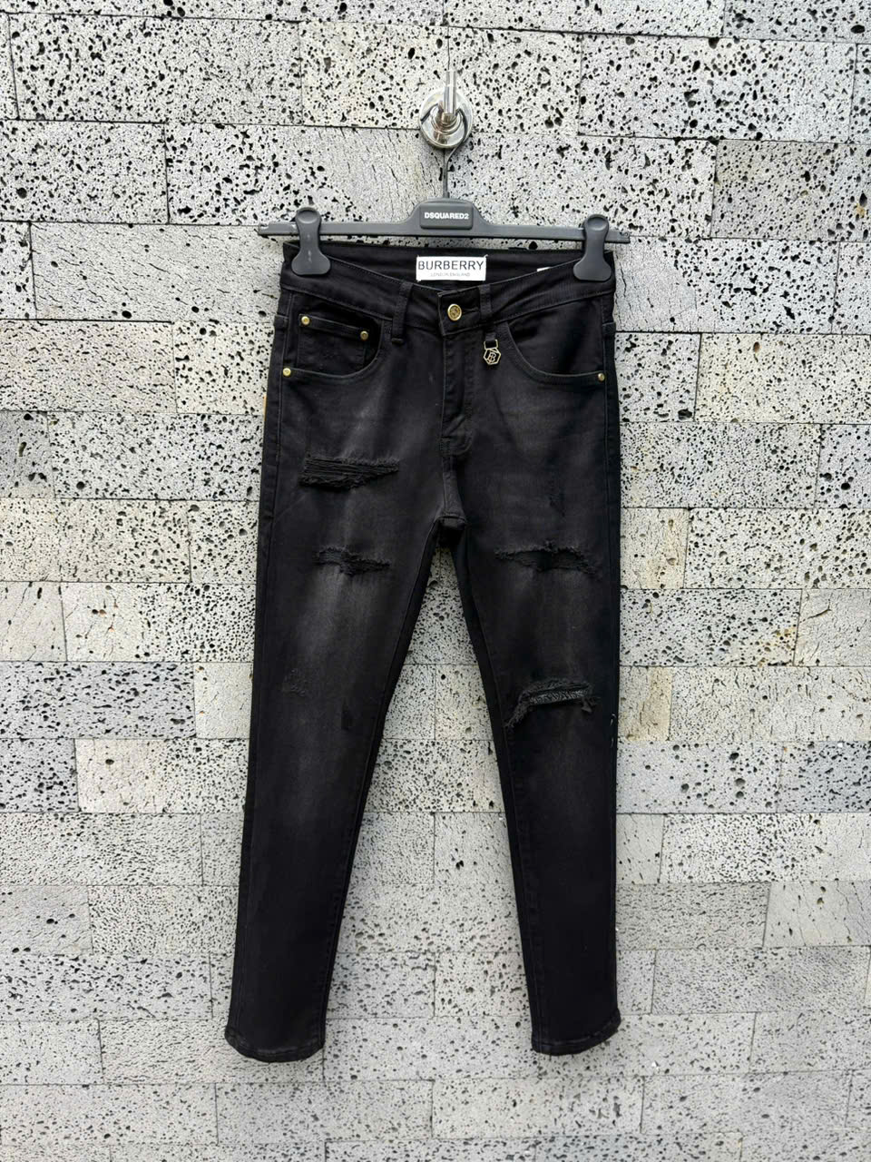Quần Jean Burberry BBR Đen họa tiết kẻ sọc Nâu túi sau Like Auth NV